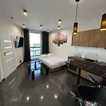 Poland 8 Апартаменты *